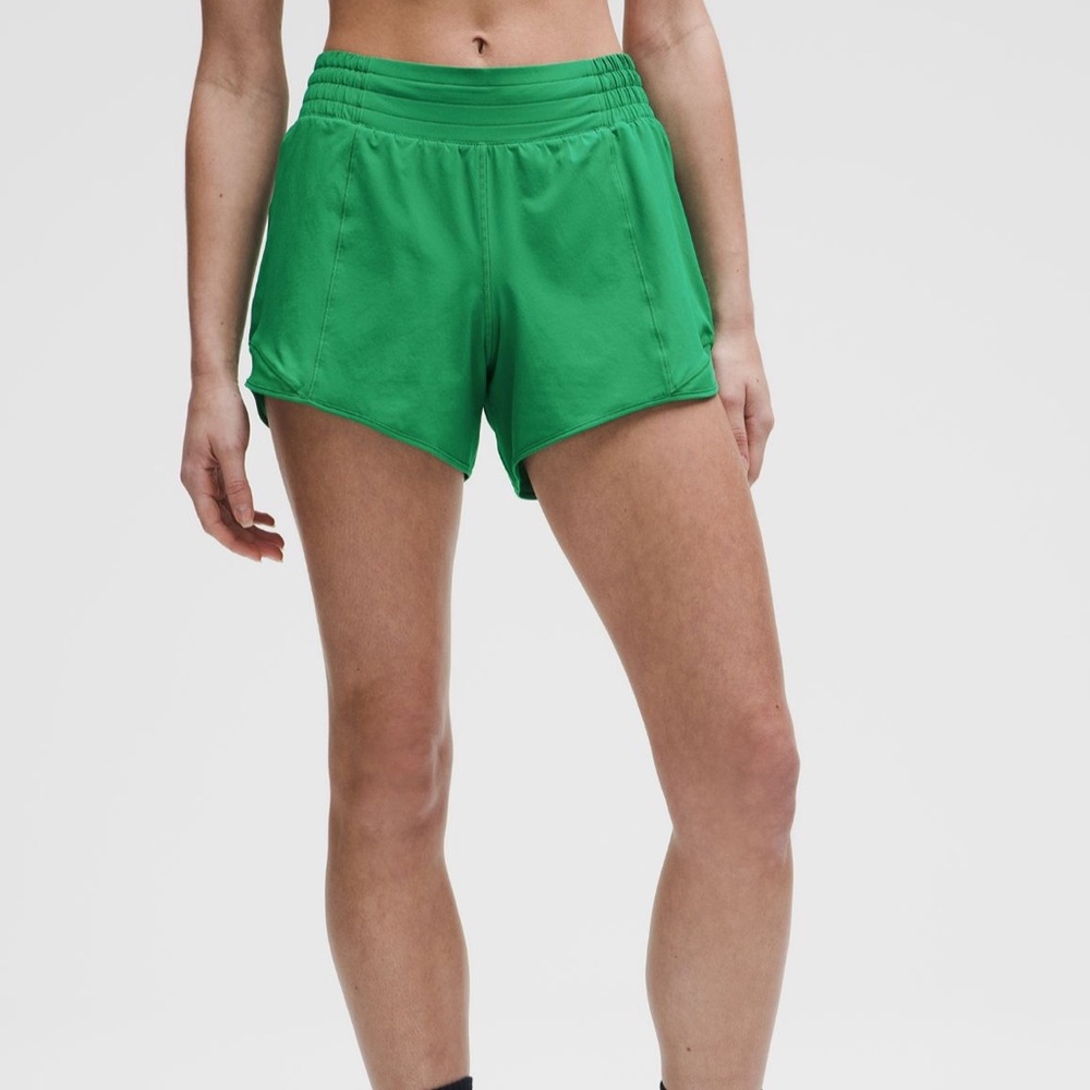 NWT Women’s Green High-Waisted Athletic Quick-Dry Running Workout Shorts Size 6